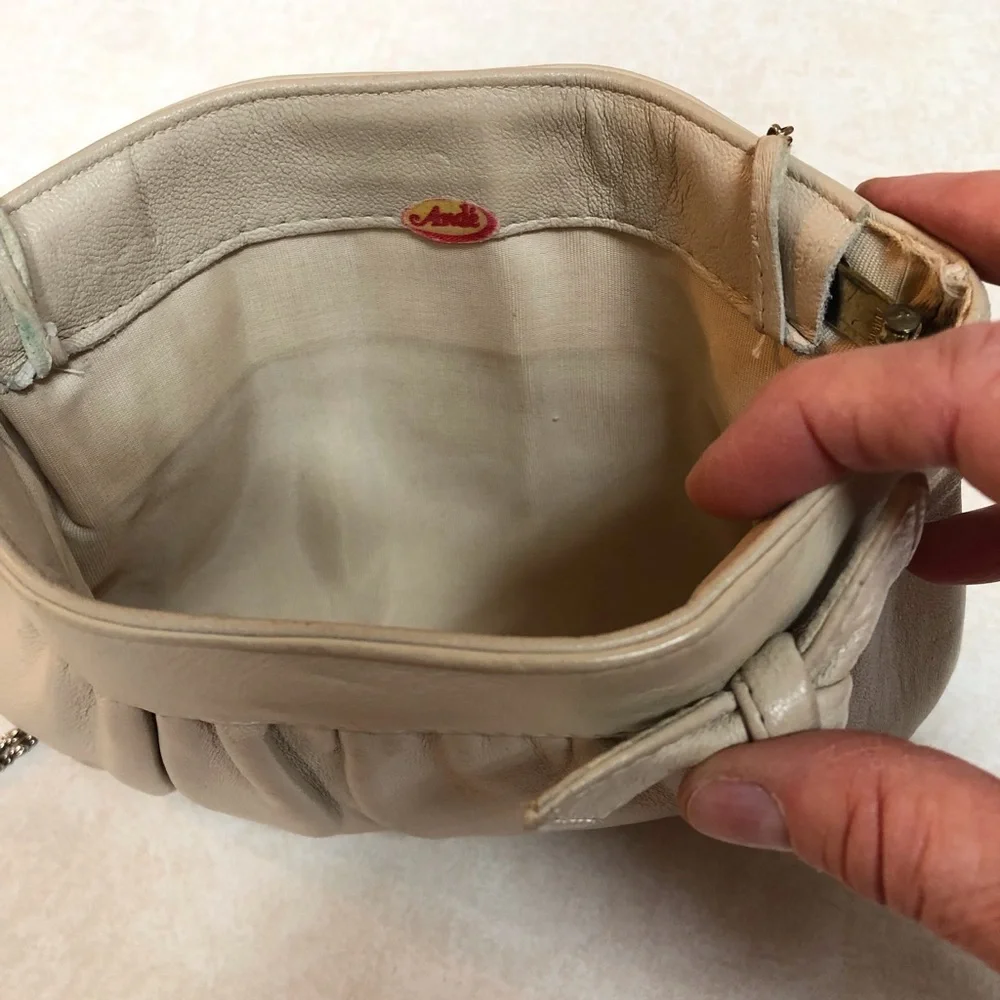 Vintage leather crossbody clutch - Picture 5 of 5